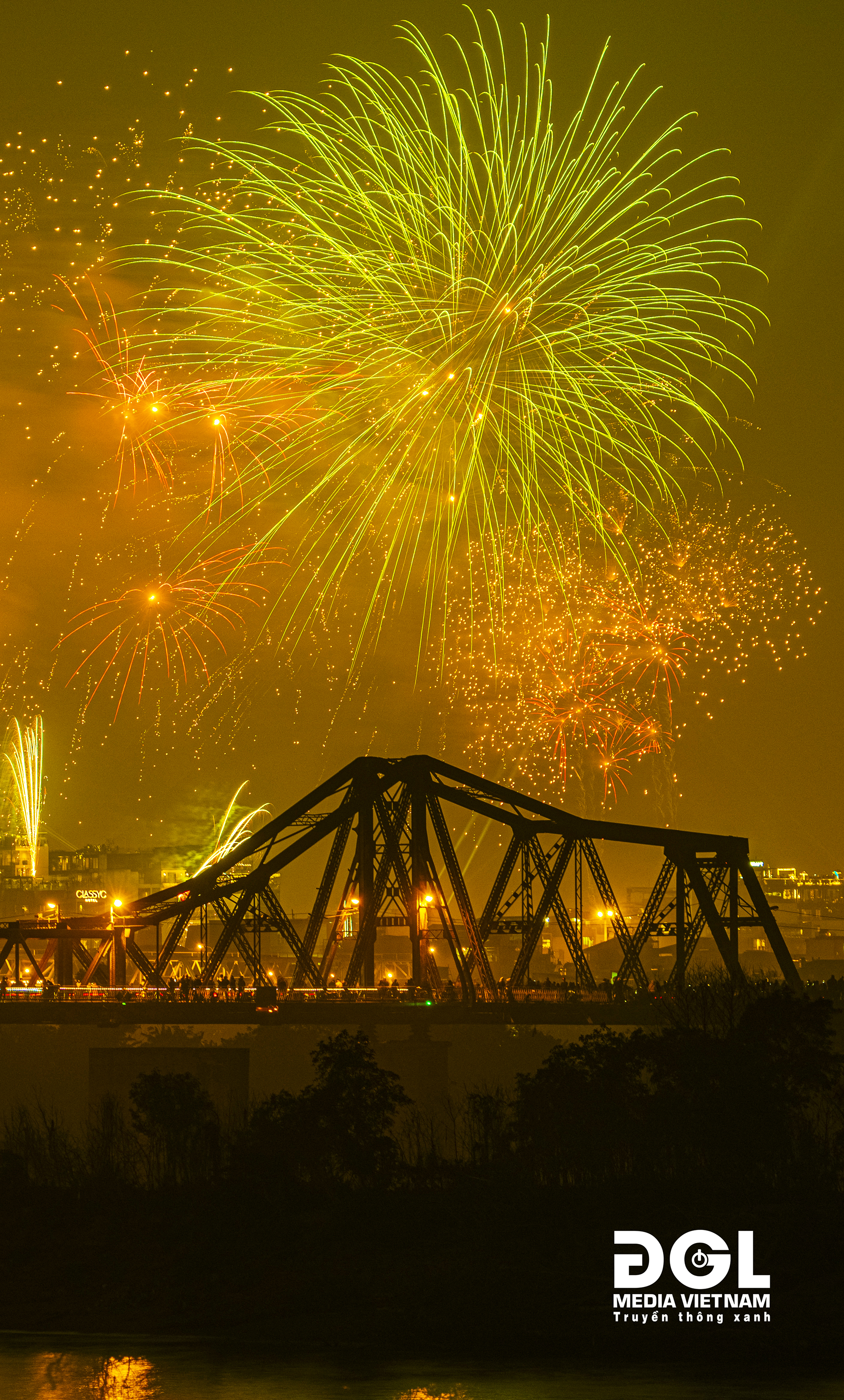 TỐC ĐỘ CHẬM - PHƠI SÁNG